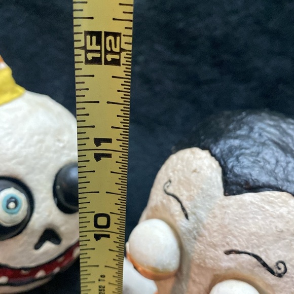 Halloween Skeleton and Vampire Decor - Picture 11 of 16